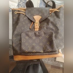 ***SOLD on another platform*** Louis Vuitton backpack Montsouris GM
